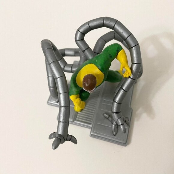 2011 Marvel Spiderman Villain Dr Octopus 3 Inch Tall Action Figure on Base - Picture 7 of 14